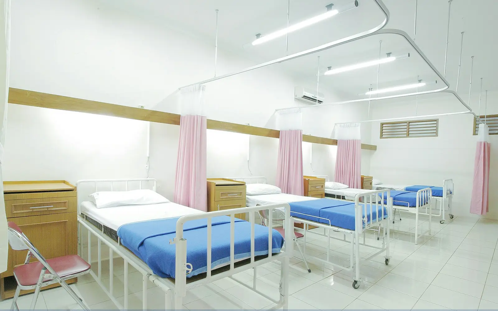 Equipo profesional en un entorno hospitalario